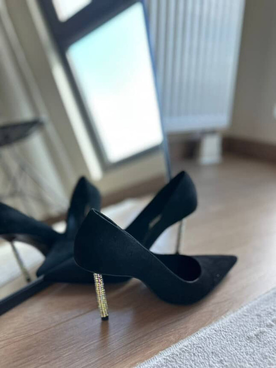 کفشی پاشنه بلند جیر مشکی